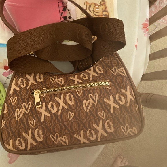XOXO Brown and Tan Shoulder Bag - Picture 1 of 2